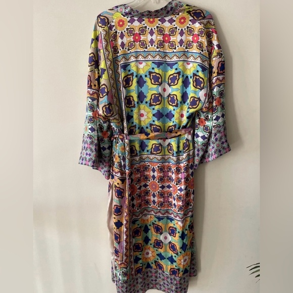 Multicolor Printed Zara Belted Kimono Blouse - Picture 9 of 9